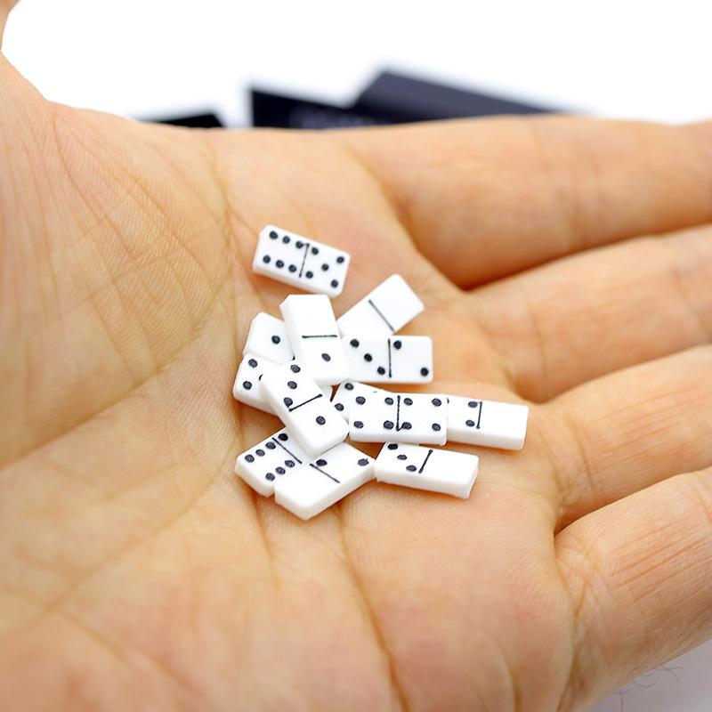 1 Set 1:12 Dollhouse Accessori - Board Game Monopoli 评论和价格